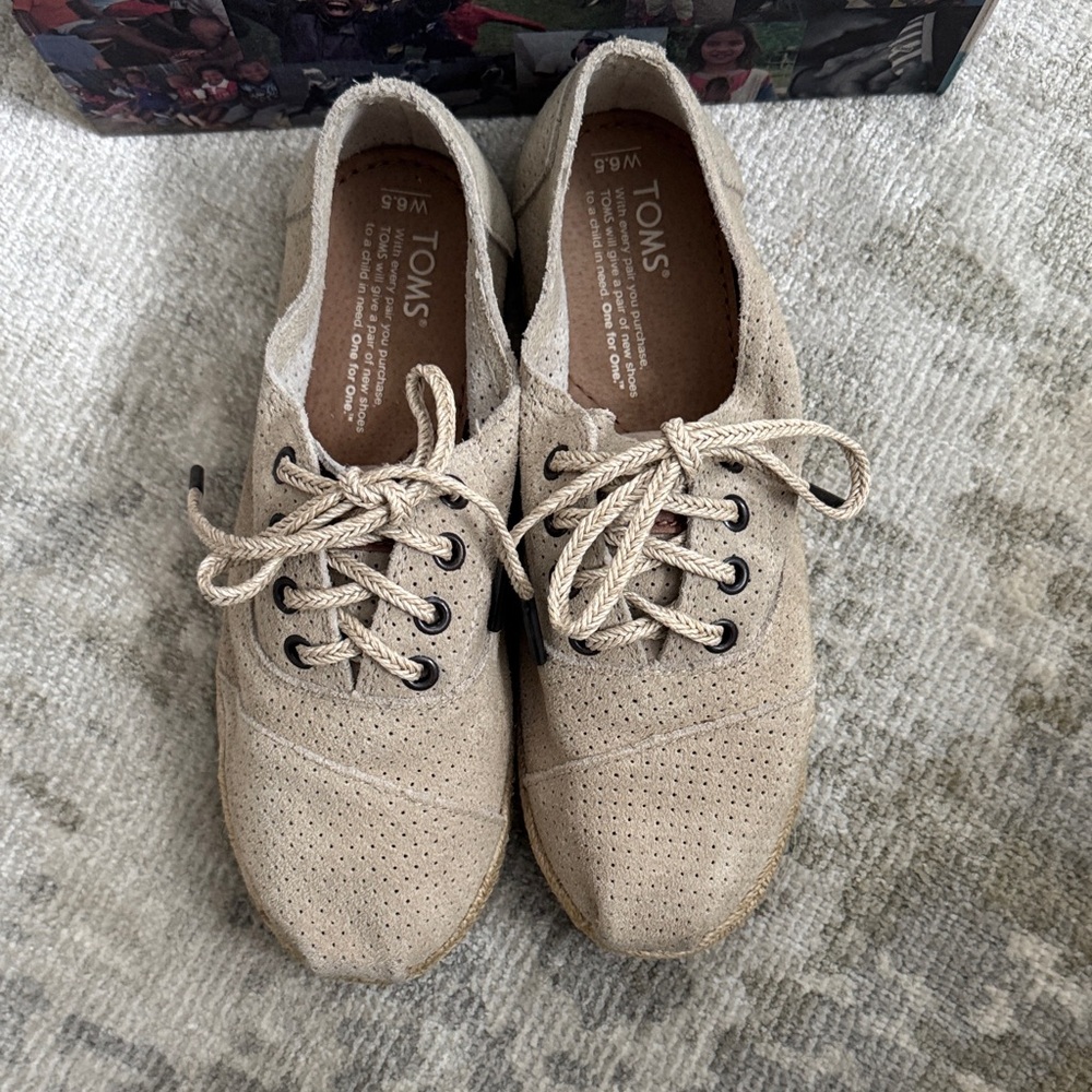 TOMS Women's Sand Suede Espadrille Shoes - Picture 4 of 6